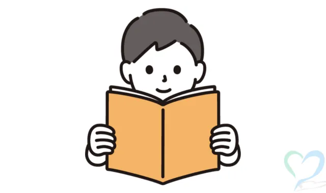 アルバムを確認する男性